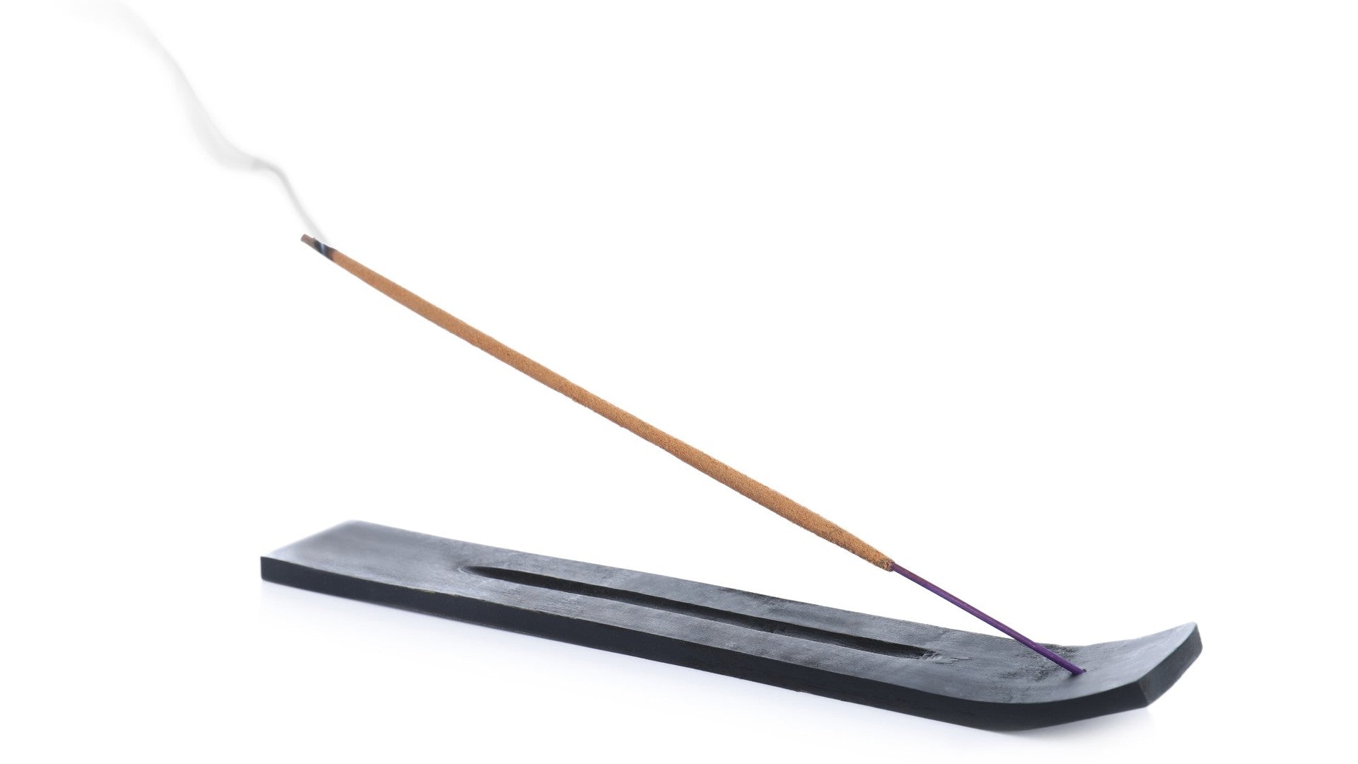 Räucherstäbchen im Halter - 6 spirituelle Wirkungen für Meditation, Reinigung und Achtsamkeit