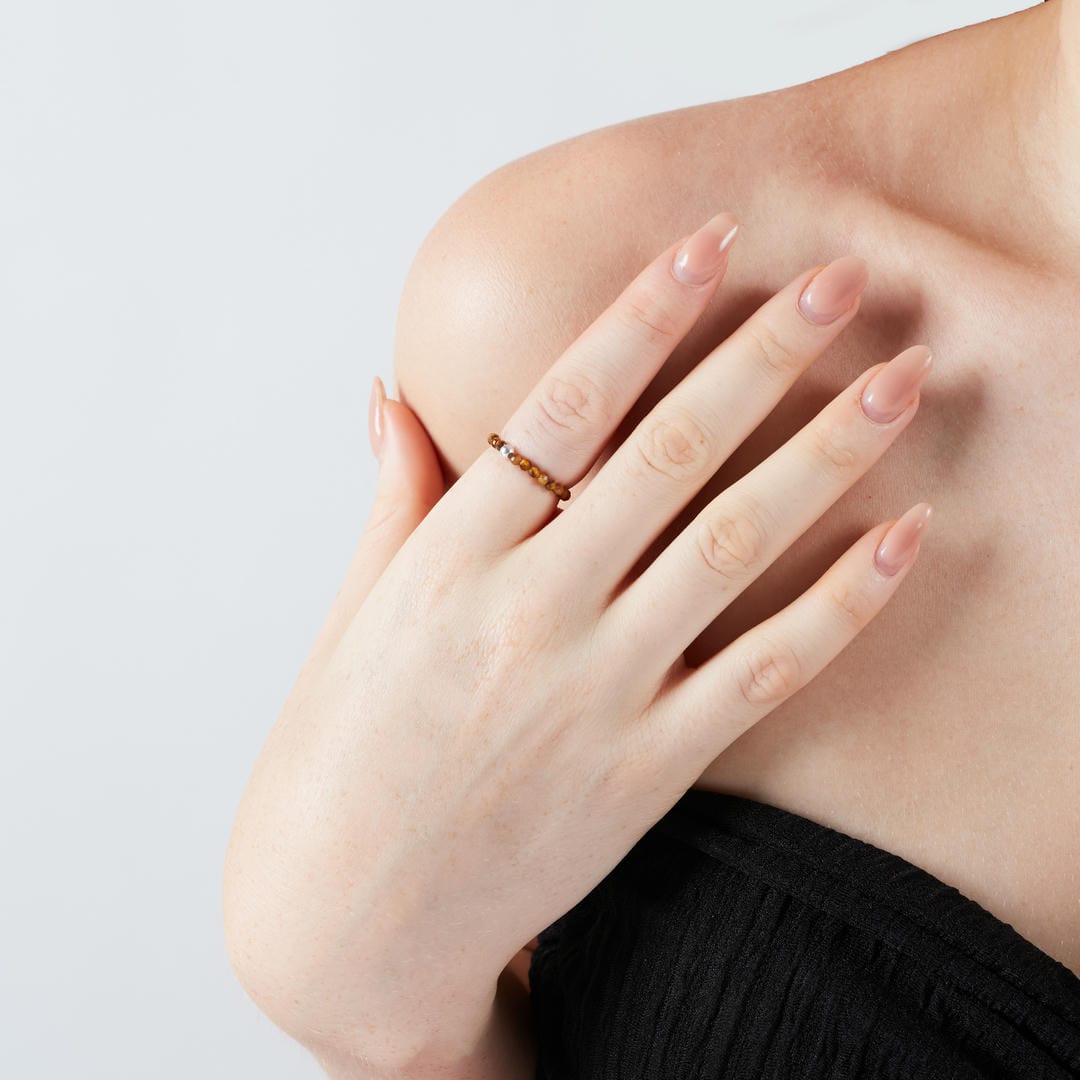 Mini Perlenring facettiert Tigerauge – Stärke & Selbstvertrauen